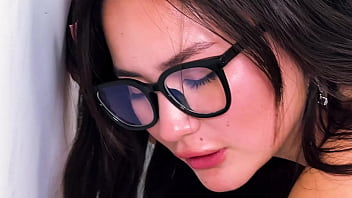 Slut with glasses gets a dick in the ass