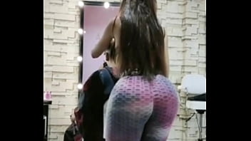 TE GUSTARIA VENIR A MI ESTETICA Y MIENTRAS TE HAGO TU CORTE PODER AGARRAR MI RICO CULO Y CACHONDEAR DESPUES DE TERMINAR HASTA QUE TERMINES DE PLACER DESPUES DE MASTURBARNOS MUTUAMENTE
