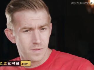 Kiki Minaj Danny D - Undressed To The Neighborhood - Brazzers