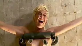 Up On The Roof With Chloe Camilla