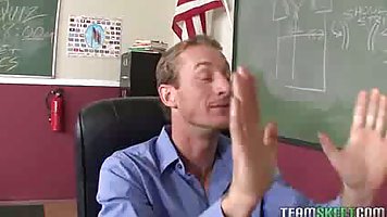 Mischa Brooks didnt know the lesson, but she knew how to make her teacher cum