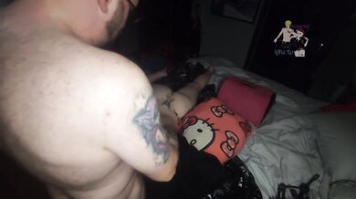 Poor angle makes her ass beg for daddy's cock