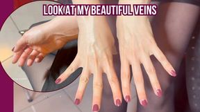 Cleo Domina - Look at my beautiful veins