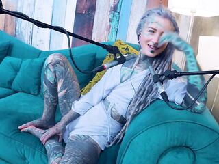 Anuskatzz tattoo model ASMR V - Vibe podcast talking