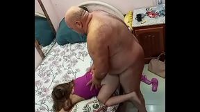ELA DISSE QUE DE QUATRO ELA GONSEQUE GOZAR F&Aacute_CIL F&Aacute_CIL --- O COROA GOSTA---