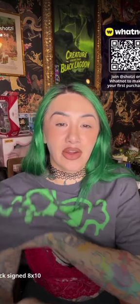 Lisha Blackhurst shows off her t-shirt wrestling skills while flaunting her clea