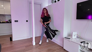 4K STRIPTEASE CASUAL OUTFIT BOUNCING TITS TEASING YOU