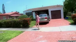 Petite latina Ripley Scott gets filmed on street