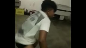 Novinho passivo Jogando a raba