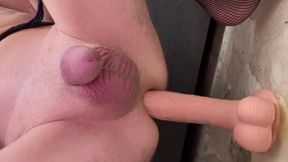 Dildo Pissing, Cumming