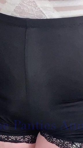 Sexy Aunty Sandra with New Panties