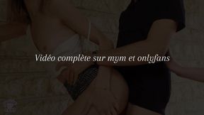 Chasse � l'homme risqu�e en public avec ma copine PetiteAbbyX