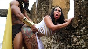 cleopatra demands bbc fucking from servant