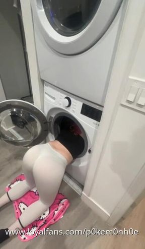 I'm stuck in the washing machine & Stepbro finds me😫