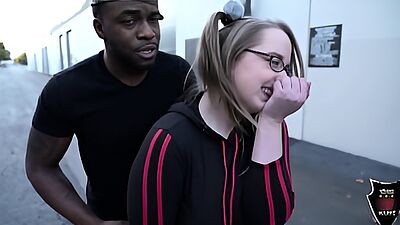 Andi Ray Sucks Rome Major's Ass & Cock Behind A Back Alley Dumpster!