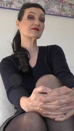 Worship My Beautiful Hands and Play with Yourself! Lady Victoria Valente