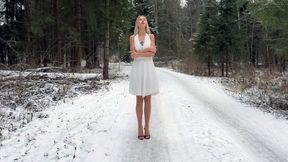 Frozen girl, hard shivering, frozen feet, frozen, girl frozen on snow, goosebumps, hard shivering girl