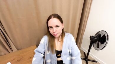 Blonde babe takes it big when she signs that new lease contract with her landlord