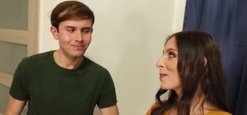 Horny Antonia Sainz Betrays Partner With Random Stranger