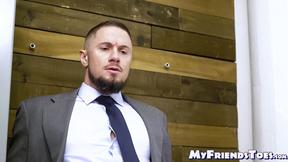 ”Suited gay businessman Skyy Knox worships his bosses feet”