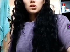 pretty cute teen tomando banho 84201456963521457784785205689