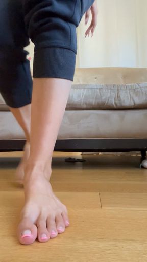 STOMPING YOUR BALLS HUMANASHTRAY LOSER