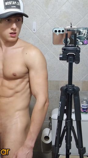 Flexing My Muscles and Cumming!