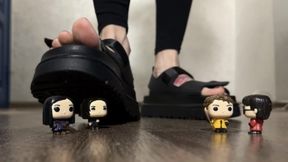 Chloe’s Giant Feet: Power You Can’t Resist