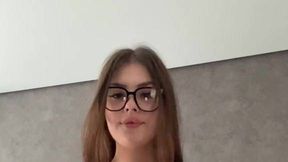 Community Member @RorryRee @Bouncing Boobs and #Glasses Porn #Nude #Sexy #Brunette clips hot gratis | Tik.Porn