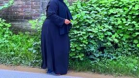 Arab Hot Stepmom Gets Horny After Coming From Road in Hotel Bed &amp; I See Her Big Ass &amp; Start Handjob