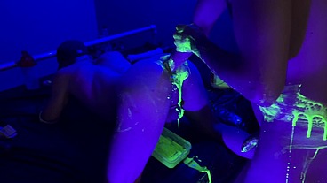 Bretttyler - update #10 - Brett TylerXXX_Group-Fisting-with-UV-Lube-Part-1 - Jun 14, 2023