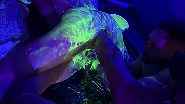 Bretttyler - update #10 - Brett TylerXXX_Group-Fisting-with-UV-Lube-Part-1 - Jun 14, 2023