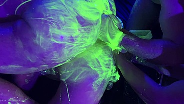 Bretttyler - update #10 - Brett TylerXXX_Group-Fisting-with-UV-Lube-Part-1 - Jun 14, 2023