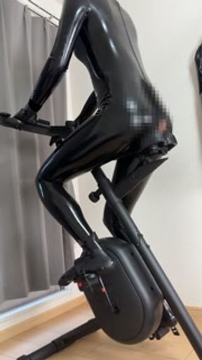 [Dildo] Workout with Latex Fitness Gear Training💕