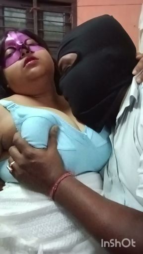 Bibi ke pitpiche nakrani ke sath