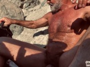 DADDY GOONER JERK OFF INSTRUCTION AT THE BEACH!