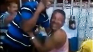 Andre pegou gay velho no boteco 5