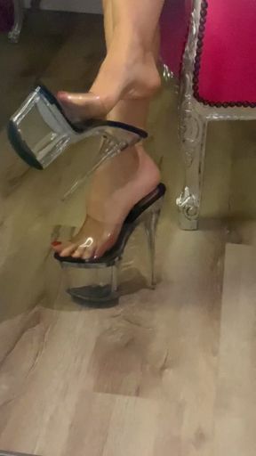 Dangling …💦💦💦