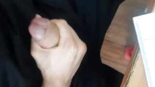 Cảnh nóng công khai: hai thiếu niên đồng tính người Nga quan hệ tình dục trần truồng với giáo viên qua đường hậu môn, thủ dâm và kết thúc bằng màn xuất tinh tập thể dữ dội.