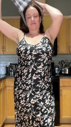 Baking Housewife Rides Cock in Kitchen, Creampied in Office Chair