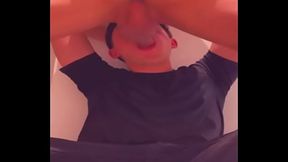 Joven atletico me atraganta en los ba&ntilde_os del centro comercial rico cruising