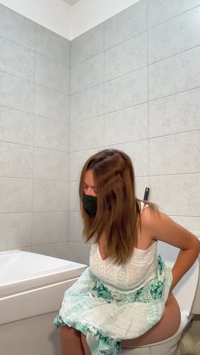 Life with Your Gassy Girlfriend: a Day Full of Farts 4K