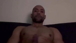 Homemade big dick amateurs masturbate hard before pounding each other in hot anal action