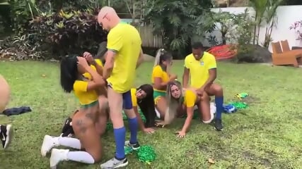At A Trans Comeu Uma Novinha