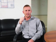 Office jock assfucked by boss on desk