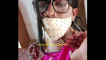 Desi crossdresser Lara D&#039_Souza in saree part 2