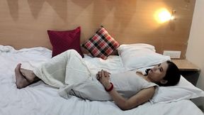Hotel me randi ko bula kar pela pali kiya