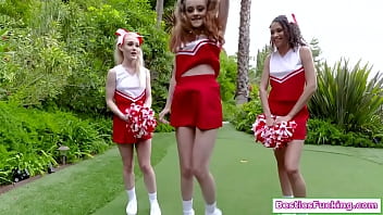 Cheersquad bffs blowjob coach outdoors