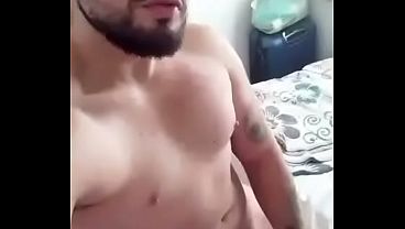 Jalandomela mientras me ve mi vecina