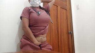 old office cleaner starts in homemade porn at her workplace